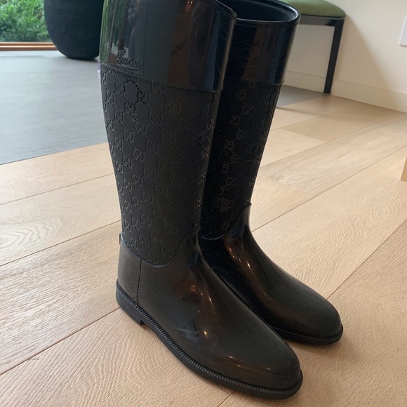 Gucci - GG Supreme Rubber Rain Boots - Picture 4 of 7
